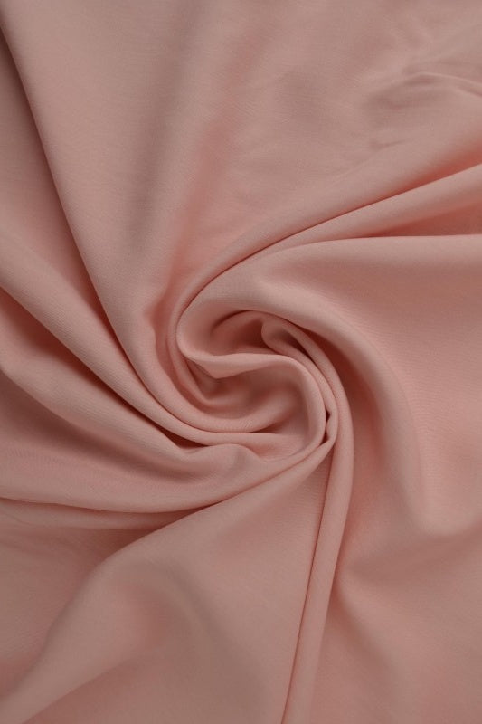 Dusty rosa viskostyg – lätt fall & elegant matt glans (bild 1 av 4)