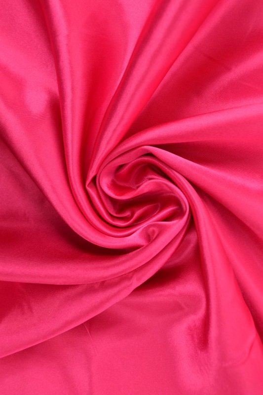 Pink satin tyg – lätt & glansigt (bild 1 av 5)
