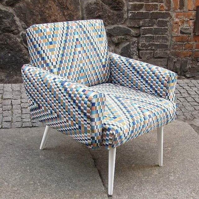 PASTELL KONFETTI-RUTOR PÅ SVART BARCELONA JACQUARD DEKORATIONSTYG – KONFETTIRUTOR