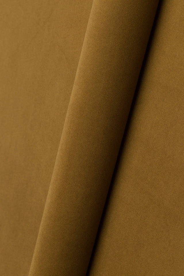 Gyllene ockrabrun Casablanca möbelvelour – mikrosuede & slitstark (bild 1 av 5)