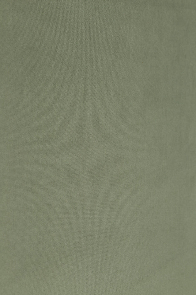 Dämpad salviagrön Casablanca möbelvelour – mikrosuede & slitstark (bild 2 av 5)