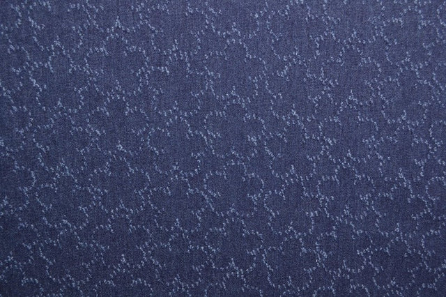 Mörkblå denimtyg med molnmönster – metervara till byxor & jackor (bild 3 av 8)