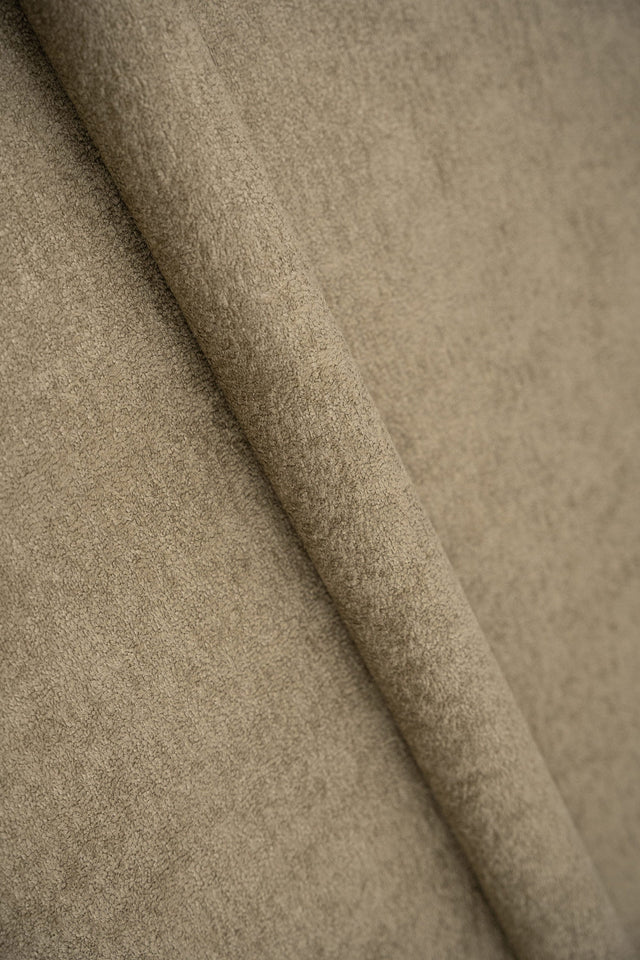 Ljus taupe Freya möbeltyg – teddy-look & slitstark (bild 1 av 6)