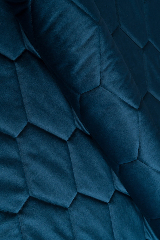 Mörk petrolblå magic velvet 3D – quiltad velour med sexkantsmönster (bild 1 av 8)