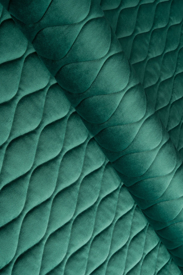 Mörk smaragdgrön magic velvet 3D – quiltad velour med bladmönster (bild 1 av 8)
