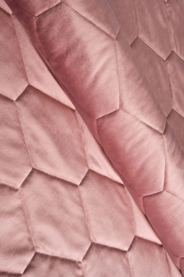 Dammig gammalrosa magic velvet 3D – quiltad velour med sexkantsmönster (bild 1 av 8)