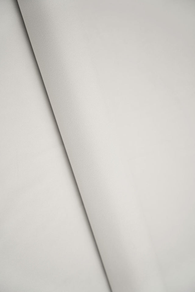 Mjuk råvit smart velvet möbelvelour – slitstark & petproof (bild 1 av 4)