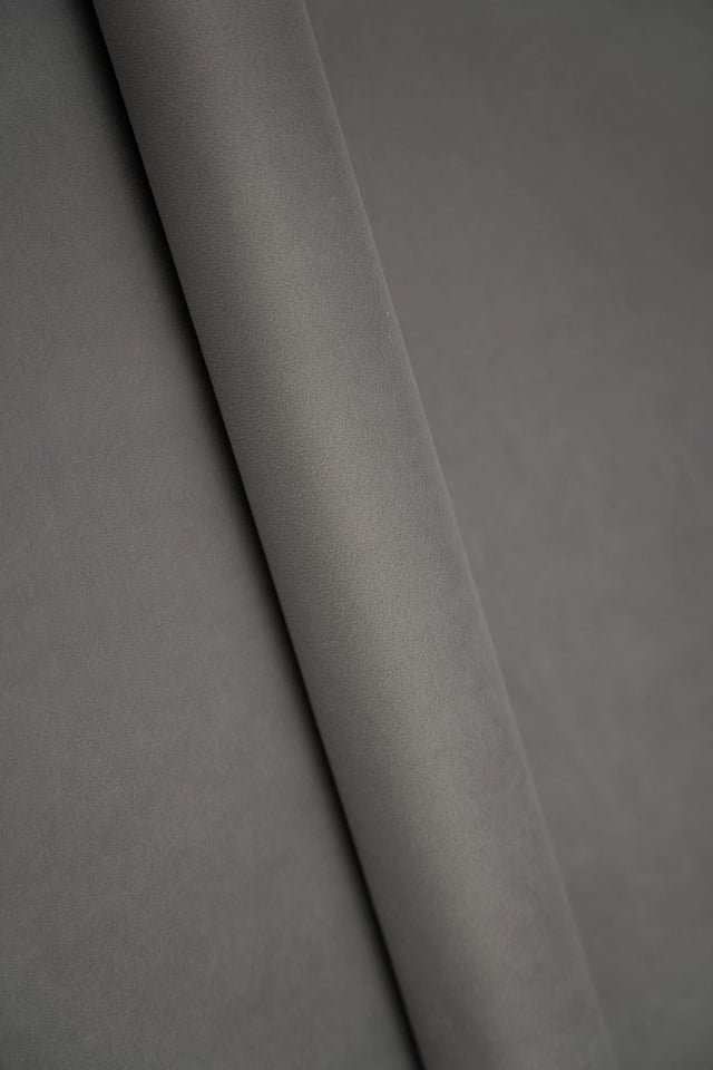 Neutral stengrå smart velvet möbelvelour – slitstark & petproof (bild 1 av 4)