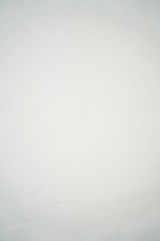SVAL SNÖVIT TUNIS MÖBELVELOUR – MJUK & SLITSTARK