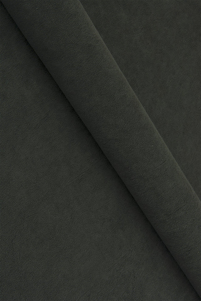 Mörk barrgrön Uttario velvet möbelvelour – slitstark & petproof (bild 1 av 4)