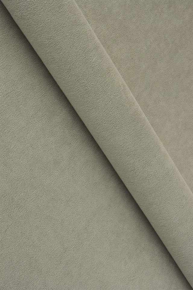 Dammig gråbeige Uttario velvet möbelvelour – slitstark & petproof (bild 1 av 4)