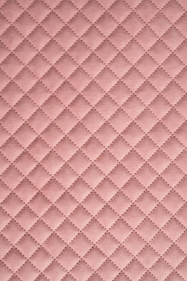 Mjuk korallrosa Uttario velvet 3D – quiltad velour med rutmönster (bild 2 av 3)