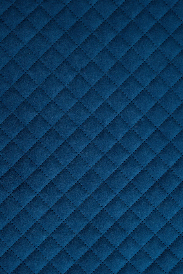 Mörk safirblå Uttario velvet 3D – quiltad velour med rutmönster (bild 2 av 3)