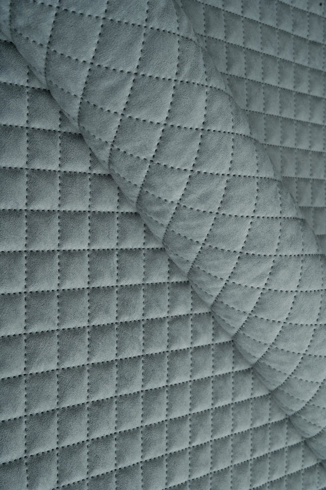 Ljus dimgrå Uttario velvet 3D – quiltad velour med rombmönster (bild 1 av 3)