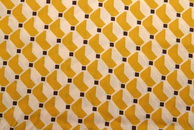 Råvitt viscosetyg med gult geometriskt tryck (bild 2 av 5)
