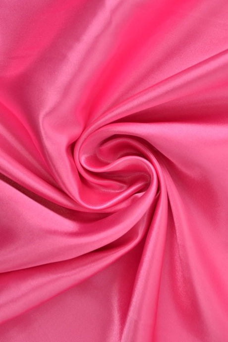 Pink satin tyg – lätt & glansigt (bild 1 av 8)