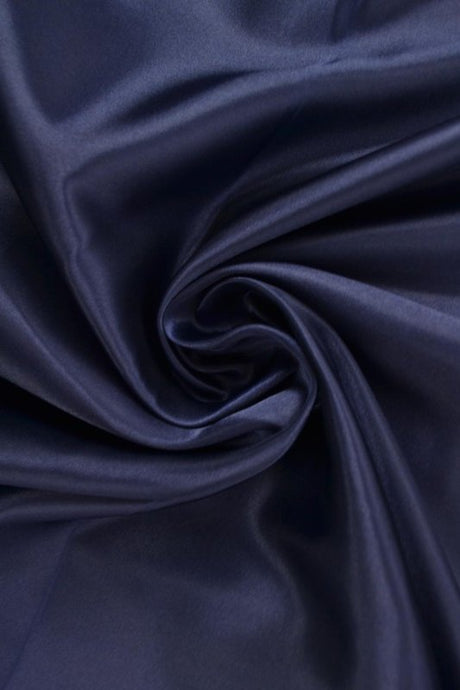 Navy satin tyg – lätt & glansigt (bild 1 av 8)