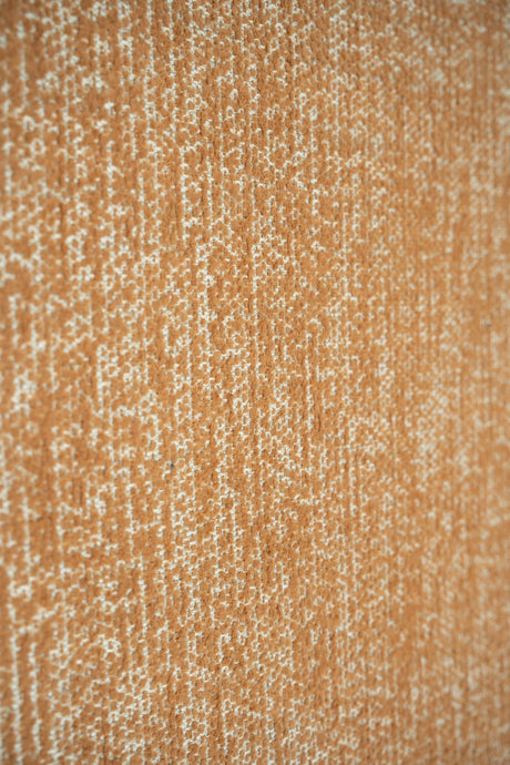 Melerad karamellbrun Agnes chenille möbeltyg – kraftig & vätskeavvisande (bild 2 av 3)