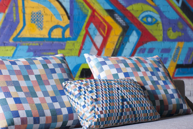 KONFETTI-RUTOR PÅ CREMEVIT BARCELONA JACQUARD DEKORATIONSTYG – KONFETTIRUTOR