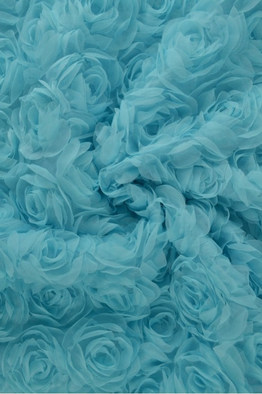 Turkos broderad mesh med rosor (bild 1 av 2)