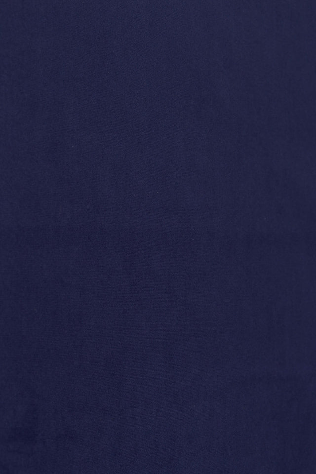 Djup indigoblå Casablanca möbelvelour – mikrosuede & slitstark (bild 2 av 5)