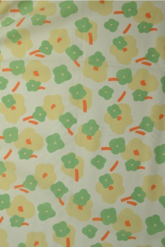 Creme bomuldspoplin med grøntsags- og blomsterprint, metervare til erhverv (billede 1 af 3)
