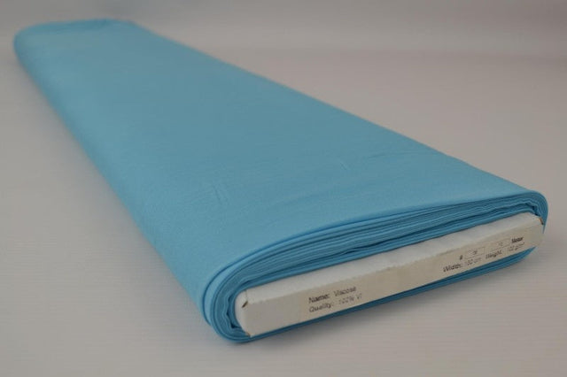 Aqua blå viskostyg – lätt fall & elegant matt glans (bild 2 av 4)