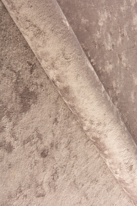 Dammig taupe Eureka möbelvelour – slitstark & petproof (bild 1 av 7)