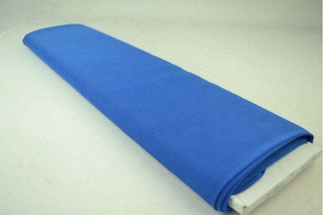 Blå lycra mesh – elastisk netstof, semi transparent, metervare til erhverv (billede 2 af 4)