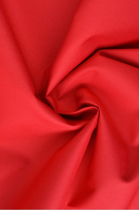 Röd vattentät canvas – kraftig, slitstark & lätt att rengöra (bild 1 av 9)