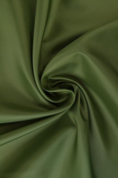 Mosgrøn polyester foer – glat, let & let glans, metervare til erhverv (billede 1 af 5)
