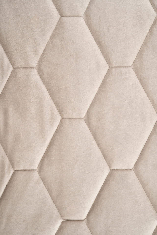 Varm sandbeige magic velvet 3D – quiltad velour med sexkantmönster (bild 2 av 8)