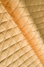Varm honungsgul magic velvet 3D – quiltad velour med bladmönster (bild 1 av 8)