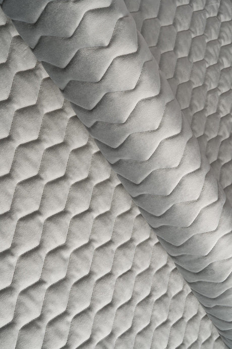 Lugn stengrå magic velvet 3D – quiltad velour med sicksackmönster (bild 1 av 8)