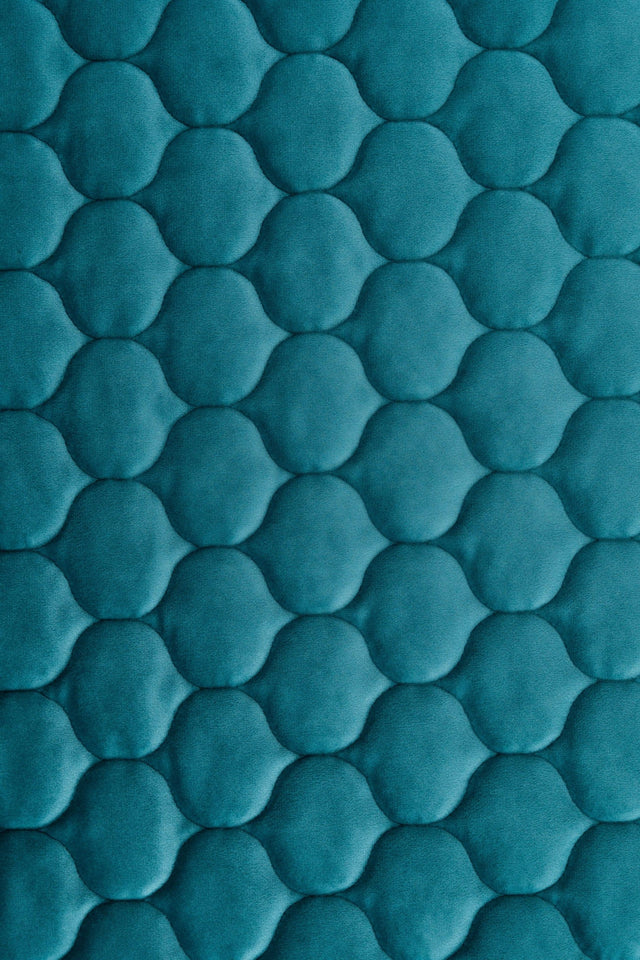 Djup lagunturkos magic velvet 3D – quiltad velour med droppmönster (bild 2 av 8)