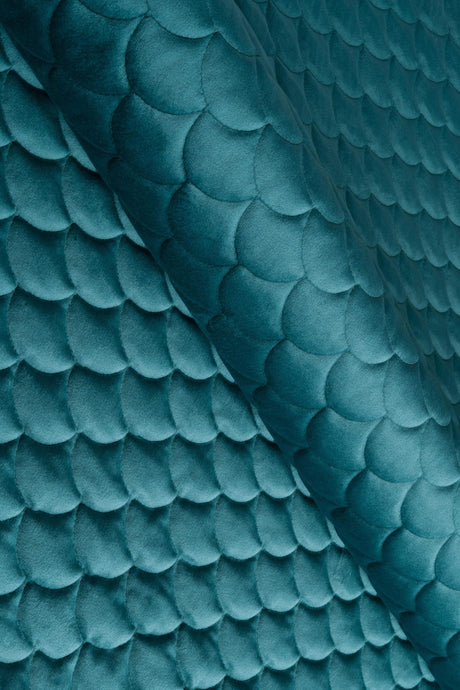 Djup lagunturkos magic velvet 3D – quiltad velour med fjällmönster (bild 1 av 8)