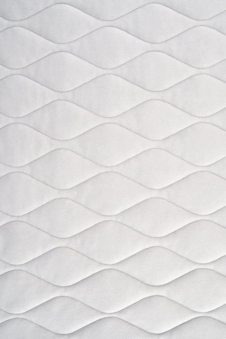 Klar snövit magic velvet 3D – quiltad velour med bladmönster (bild 2 av 8)