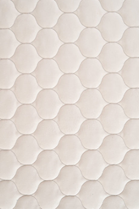 Varm elfenbensvit magic velvet 3D – quiltad velour med droppmönster (bild 2 av 8)