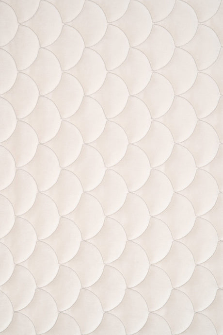 Varm elfenbensvit magic velvet 3D – quiltad velour med fjällmönster (bild 2 av 8)