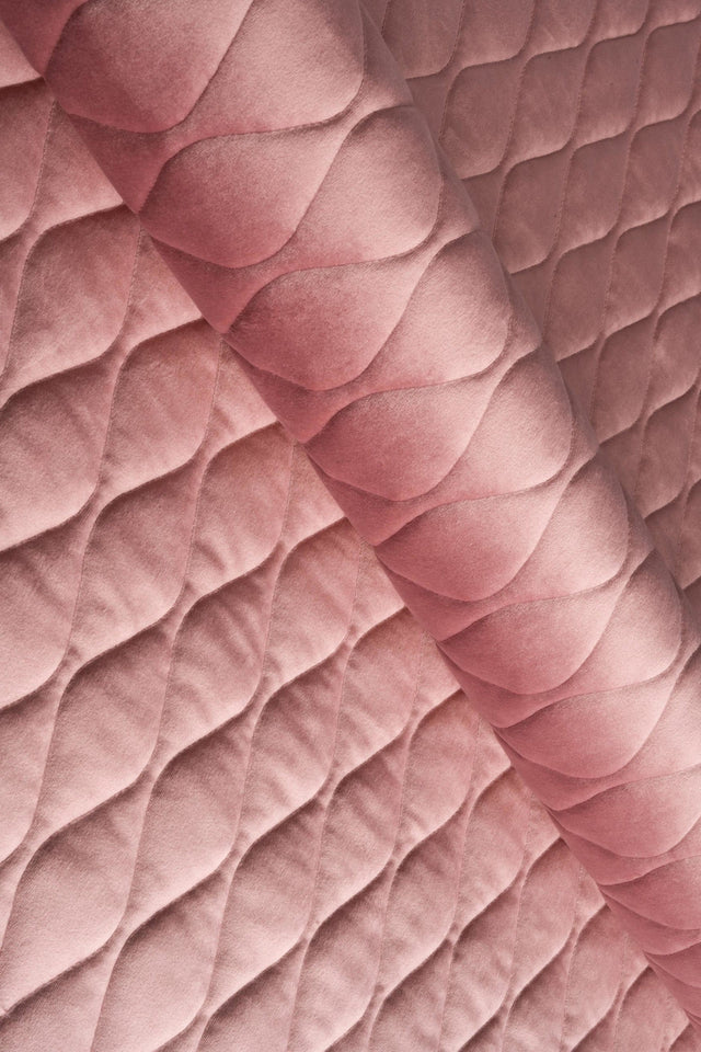 Dammig gammalrosa magic velvet 3D – quiltad velour med bladmönster (bild 1 av 8)