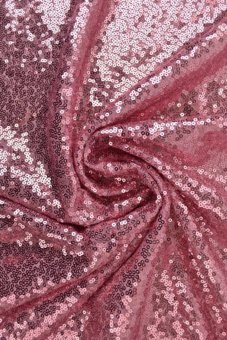 Ljusrosa paljettyg – små 3–4 mm paljetter & envägsstretch (bild 1 av 5)