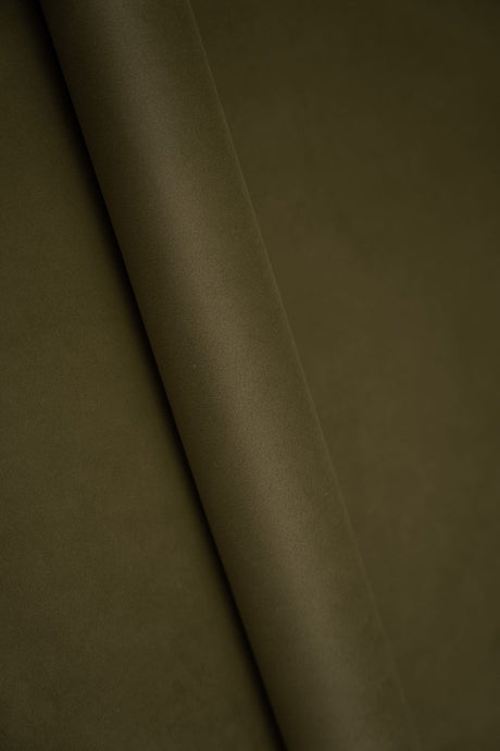 Mörk khakigrön smart velvet möbelvelour – slitstark & petproof (bild 1 av 4)