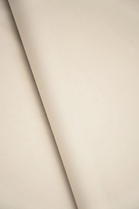 Varm elfenbensvit smart velvet möbelvelour – slitstark & petproof (bild 1 av 4)