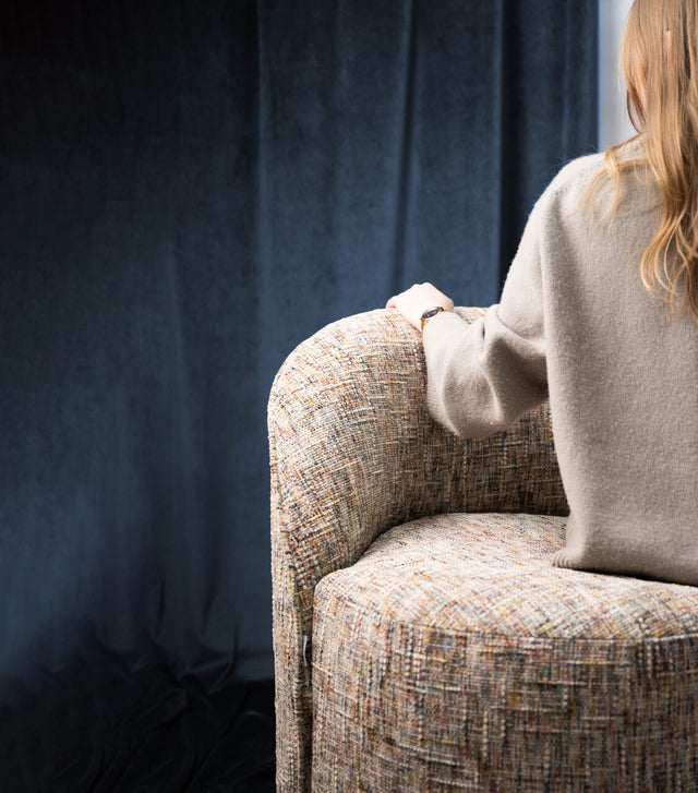 MELERAD MÖRK INDIGOBLÅ TRACY CHENILLE MÖBELTYG – GROV VÄV & EXTREM SLITSTYRKA
