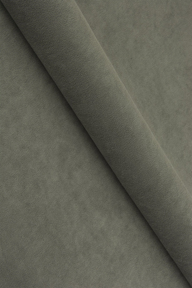 Dammig olivgrå Uttario velvet möbelvelour – slitstark & petproof (bild 1 av 4)