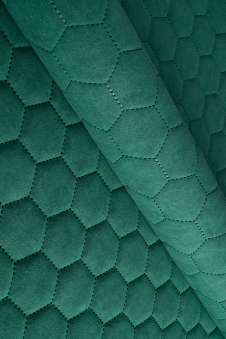 Klar malakitgrön Uttario velvet 3D – quiltad velour med sexkantsmönster (bild 1 av 3)
