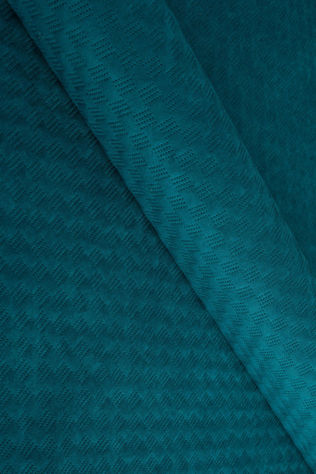 Mörk fjordblå Uttario velvet 3D – kviltad velour med fint vågmönster (bild 1 av 3)
