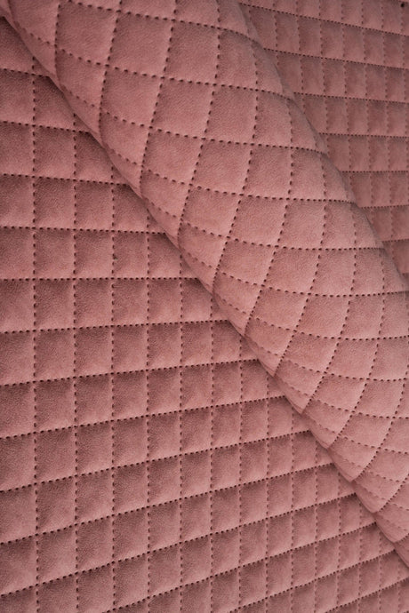Mjuk korallrosa Uttario velvet 3D – quiltad velour med rutmönster (bild 1 av 3)
