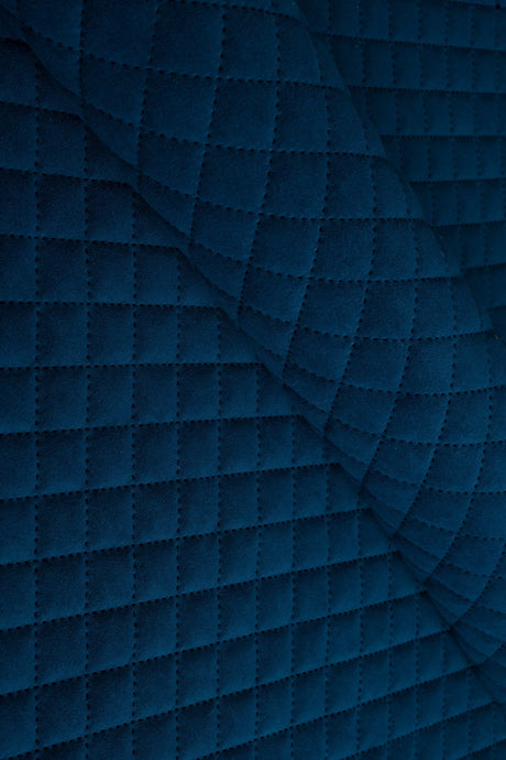 Mörk safirblå Uttario velvet 3D – quiltad velour med rutmönster (bild 1 av 3)