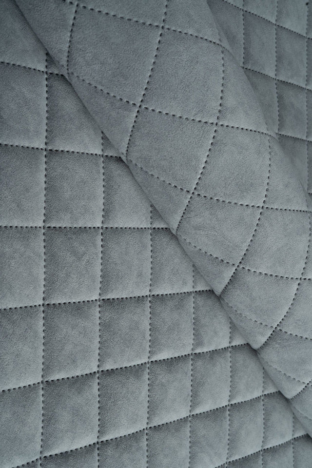 Ljus dimgrå Uttario velvet 3D – quiltad velour med solfjädersmönster (bild 1 av 3)